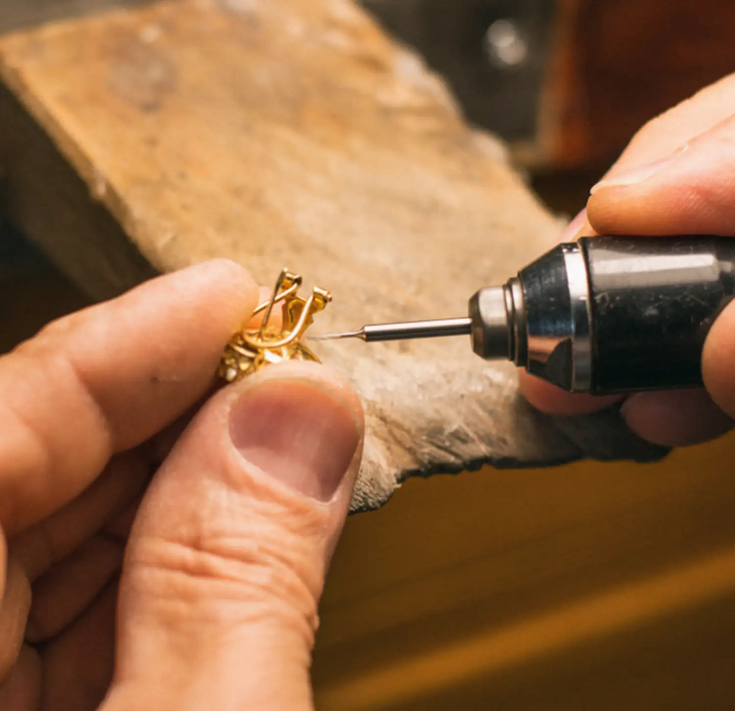 DETAILING & ENGRAVING